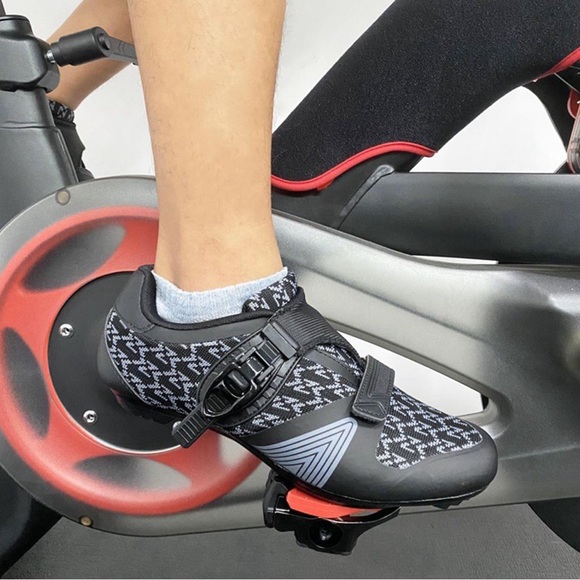 Unisex Black Cycling Shoes Compatible with Delta Cleats  Indoor/Outdoor/Peleton - Picture 11 of 15